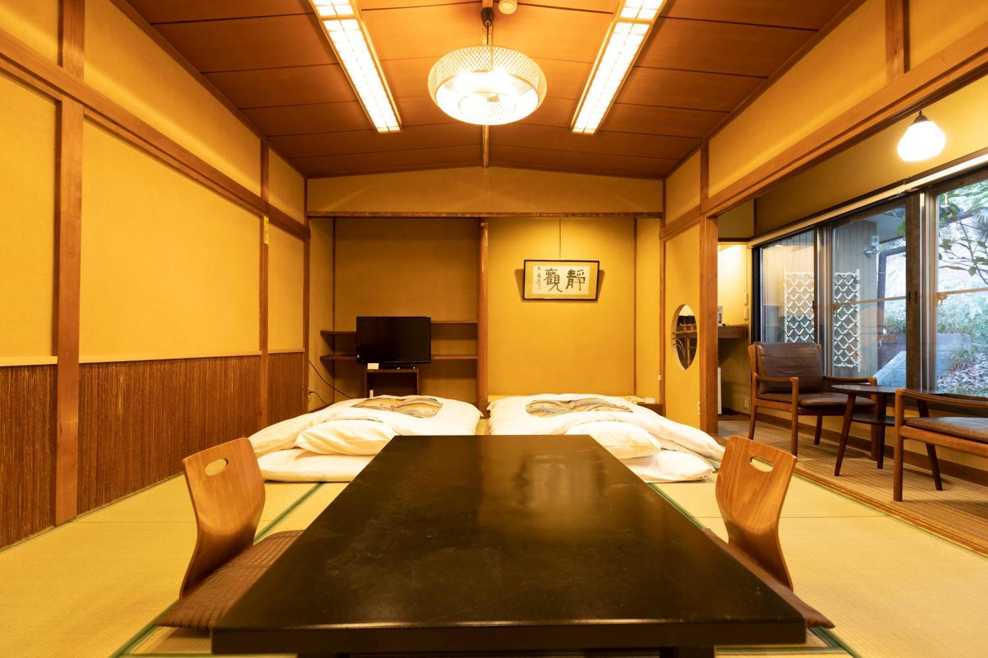 旅館 Hiyoshi *